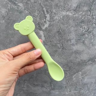 Thìa Gấu Silicon Mum BéBé Cho Bé Ăn Dặm (Cái)