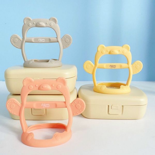 Gặm Nướu Đeo Tay Silicone TGM Siêu Mềm Có Hộp Cho Bé - Màu Ngẫu Nhiên