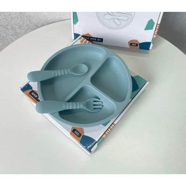 Khay Ăn Dặm Silicon Amo Kèm Thìa Dĩa 685 Cho Bé