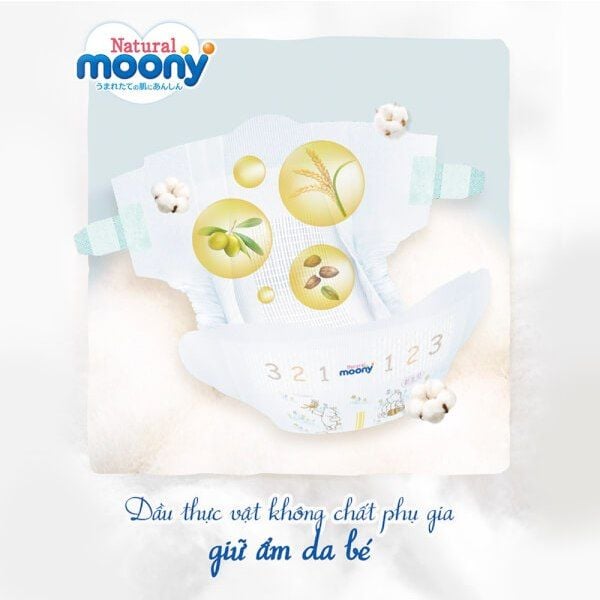 Tã - Bỉm dán Moony Natural size Newborn 62 miếng (~5000g)