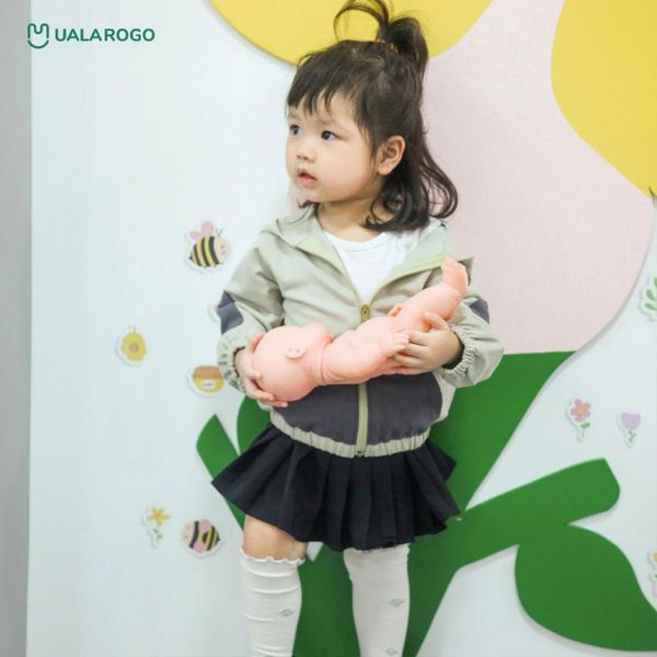 Áo Khoác Nỉ Ualarogo Có Tai UR3684 Cho Bé Trai Và Bé Gái