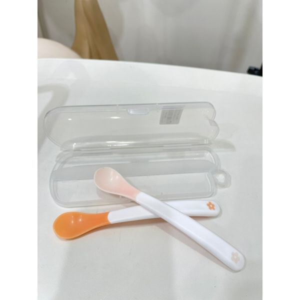 Set 2 Thìa Báo Nóng Hồng, Cam, Muỗng Ăn Dặm Cho Bé Kèm Hộp