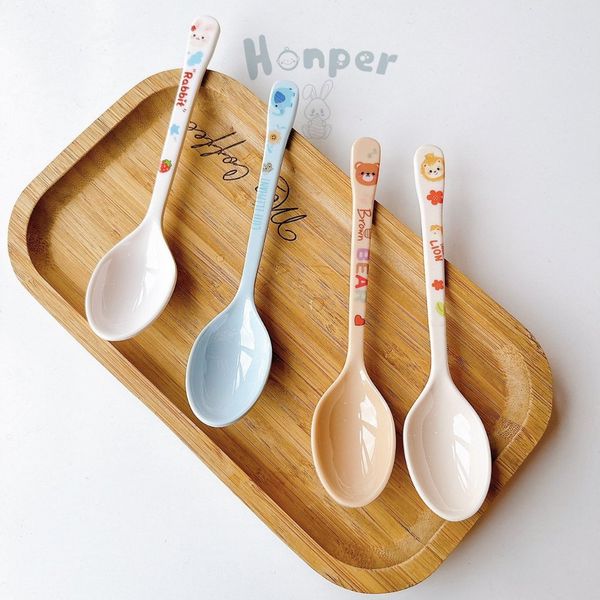 Thìa Ăn Dặm HONPER Cán To HP2407, Cán Nhỏ HP2408 Màu Ngẫu Nhiên