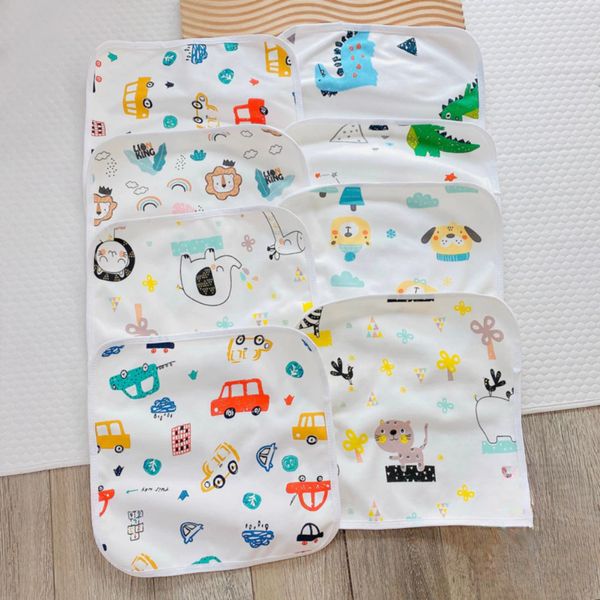 Tấm Lót Mông Chống Thấm Họa Tiết Cho Bé 30x30Cm, Set 5 Miếng Lót Hoạ Tiết Ngẫu Nhiên