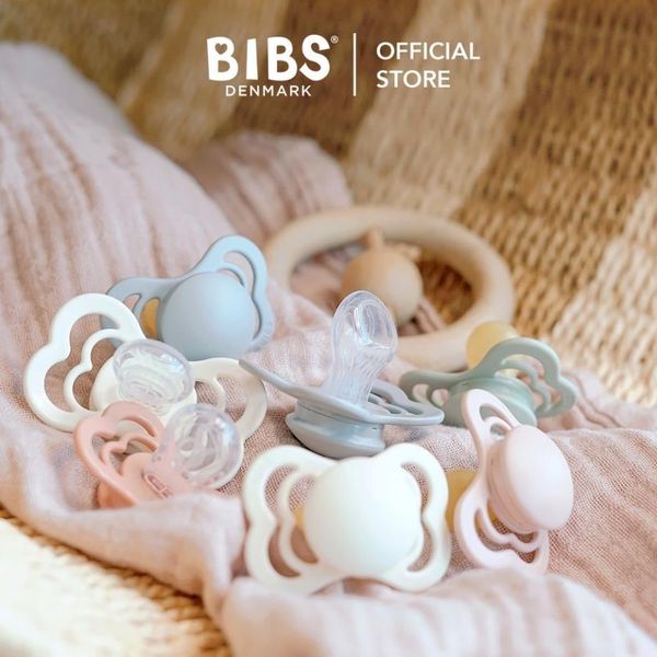 Ti Ngậm Cho Bé BIBS Couture Đan Mạch Chính Hãng Núm Vát Chất Liệu Silicone Mềm Mại