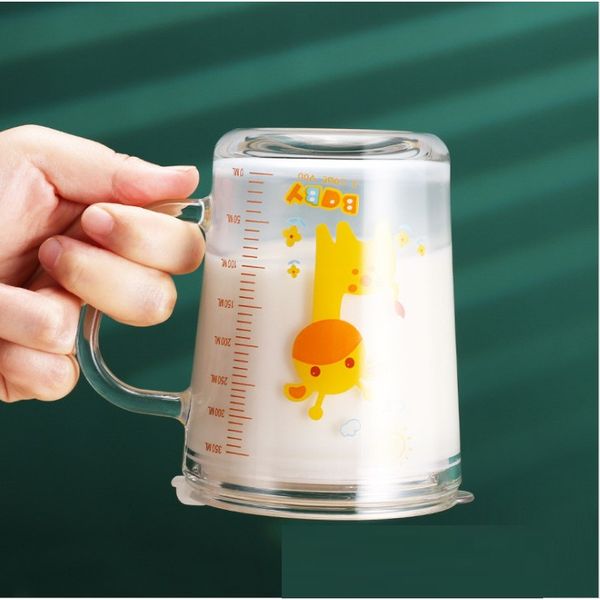 Cốc Thuỷ Tinh Chia Vạch Ml Có Nắp Chống Đổ