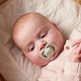 Ty Ngậm Silicone B.BOX Cho Bé Từ 0-18M, Ty Ngậm Cao Su Tự Nhiên Kháng Khuẩn, Có Kèm Nắp Chụp