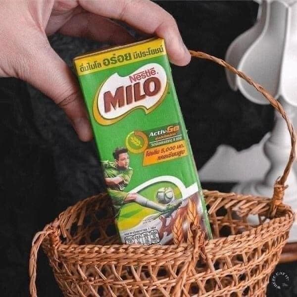 Sữa Milo Thái Lan - Không Ngọt Sắc, Bổ Sung Canxi, Tăng Chiều Cao Cho Bé - Lốc/ 8 Hộp