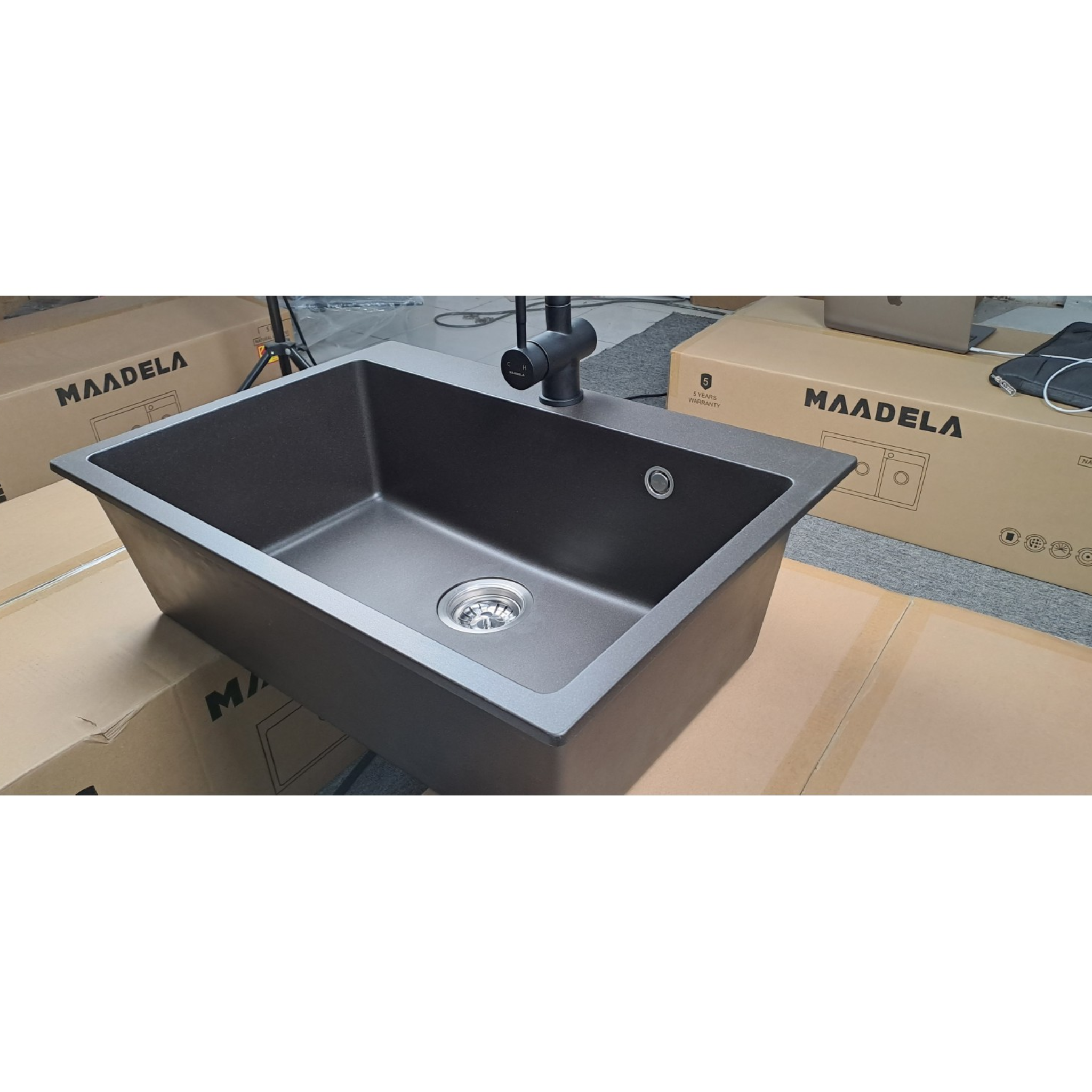  Chậu đá Maadela MDS-A6848B 