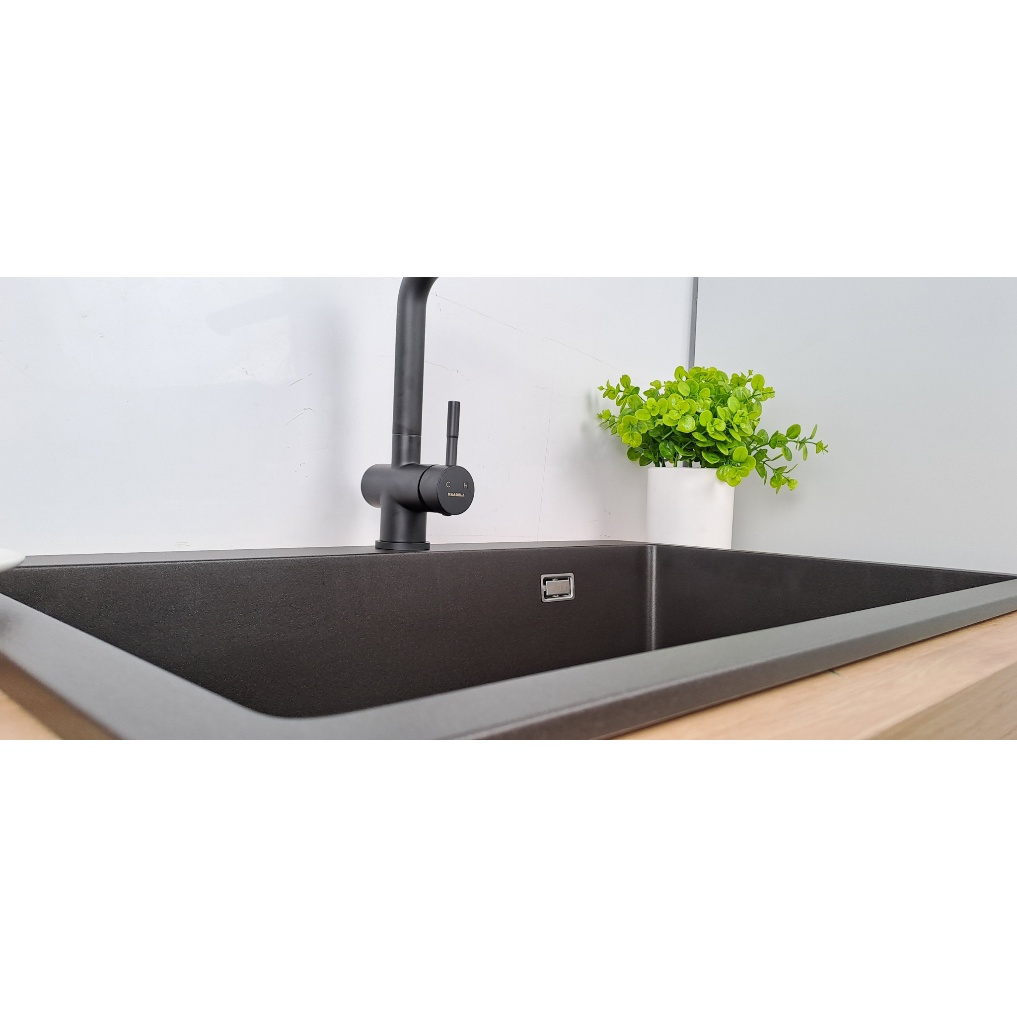  Chậu đá Maadela MDS-A7951B 