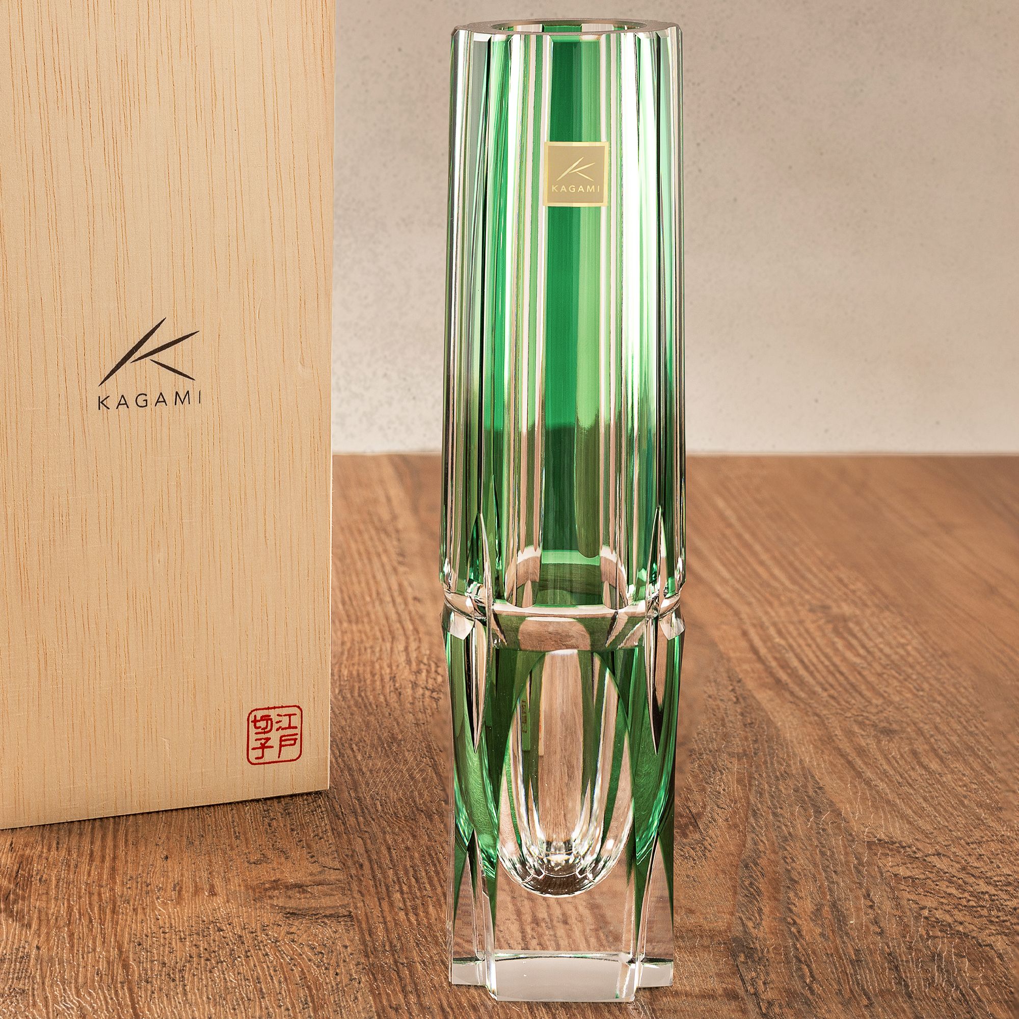 Bình hoa (lọ hoa) Edo Kiriko "Bamboo Zen" 22cm màu xanh lá | Kagami Crystal F528 - 1908-CGR