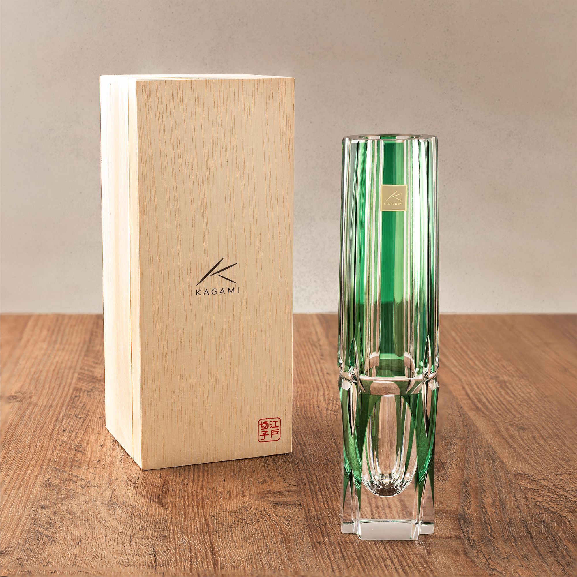 Bình hoa (lọ hoa) Edo Kiriko "Bamboo Zen" 22cm màu xanh lá | Kagami Crystal F528 - 1908-CGR