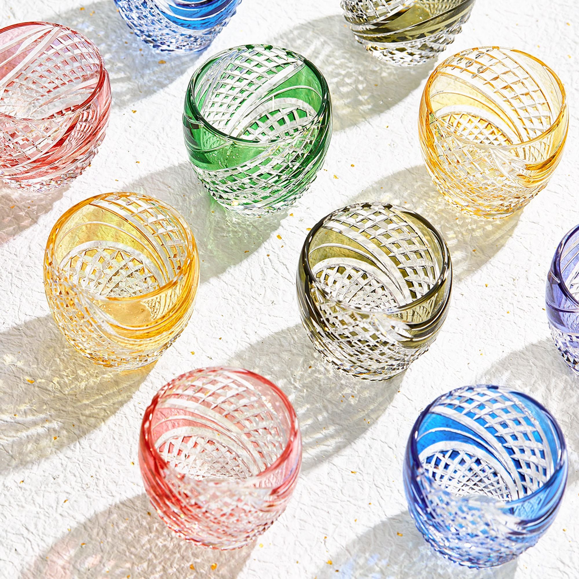 Ly pha lê sake Edo Kiriko “Fish scales strip" 80ml màu xanh lá | Kagami Crystal T535 - 2044-CGR