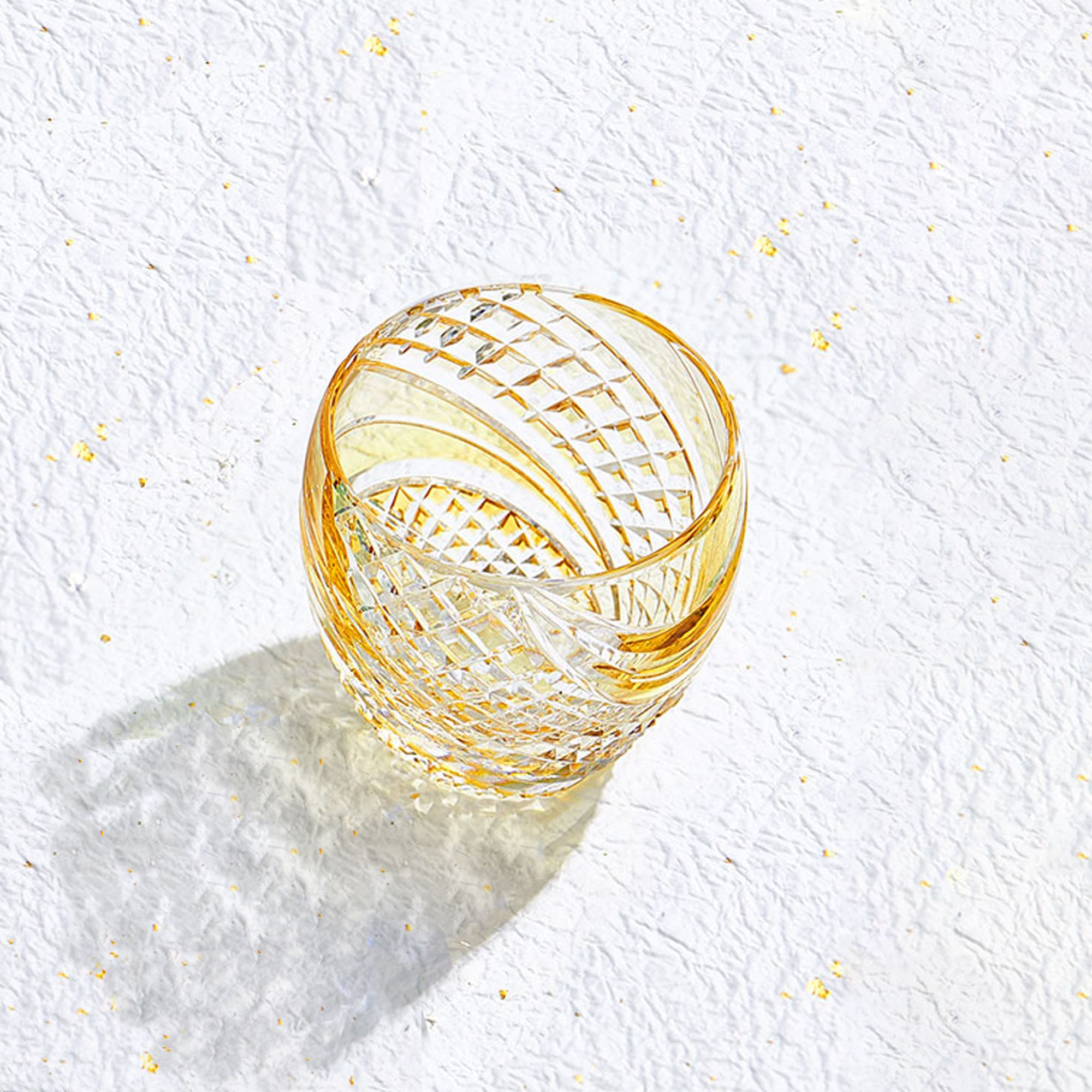 Ly pha lê sake Edo Kiriko “Fish scales strip" 80ml màu vàng | Kagami Crystal T535 - 2044-CUM