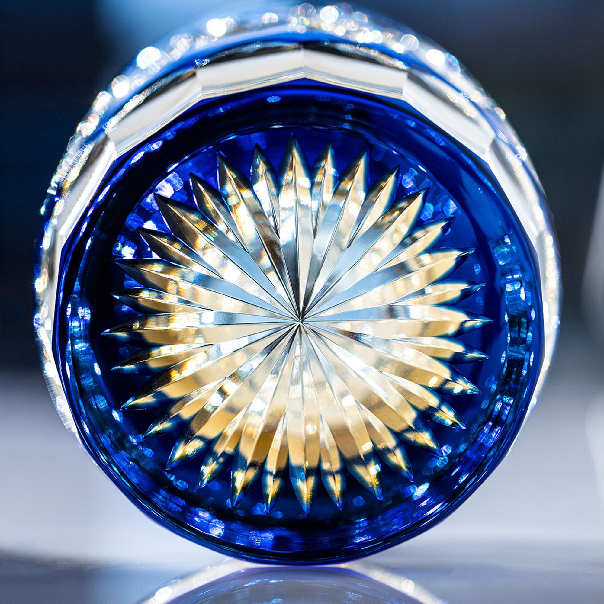 Ly pha lê rock glass Edo Kiriko "Tamamai" 330ml xanh cobalt được chế tác bởi nghệ nhân Hideaki Shinozaki | Kagami Crystal T754 - 2708-WUB