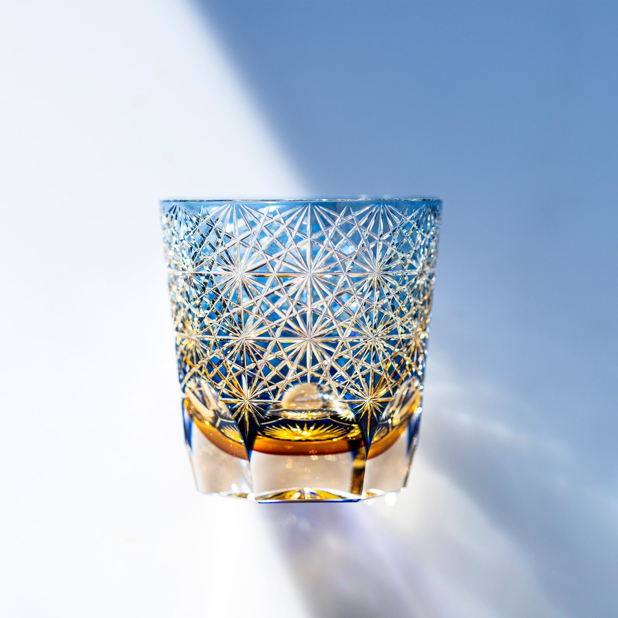 Ly pha lê rock glass Edo Kiriko "Ogiku" 320ml xanh cobalt được chế tác bởi nghệ nhân Junichi Nabetani | Kagami Crystal T755 - 2973-WUB