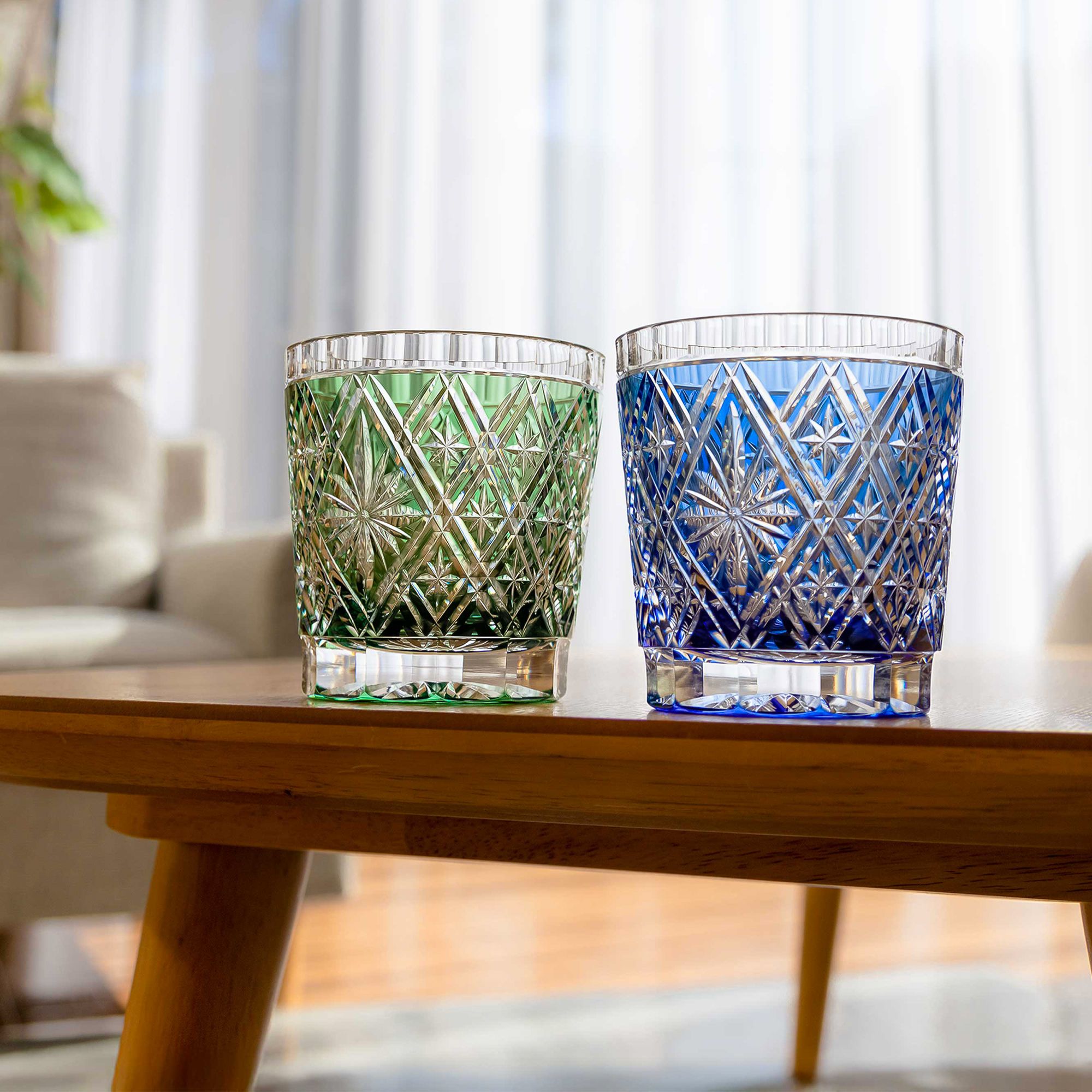 Ly pha lê rock glass Edo Kiriko "Hishibana" 320ml màu xanh lá được chế tác bởi nghệ nhân Hideaki Shinozaki | Kagami Crystal T787 - 3032-CGR