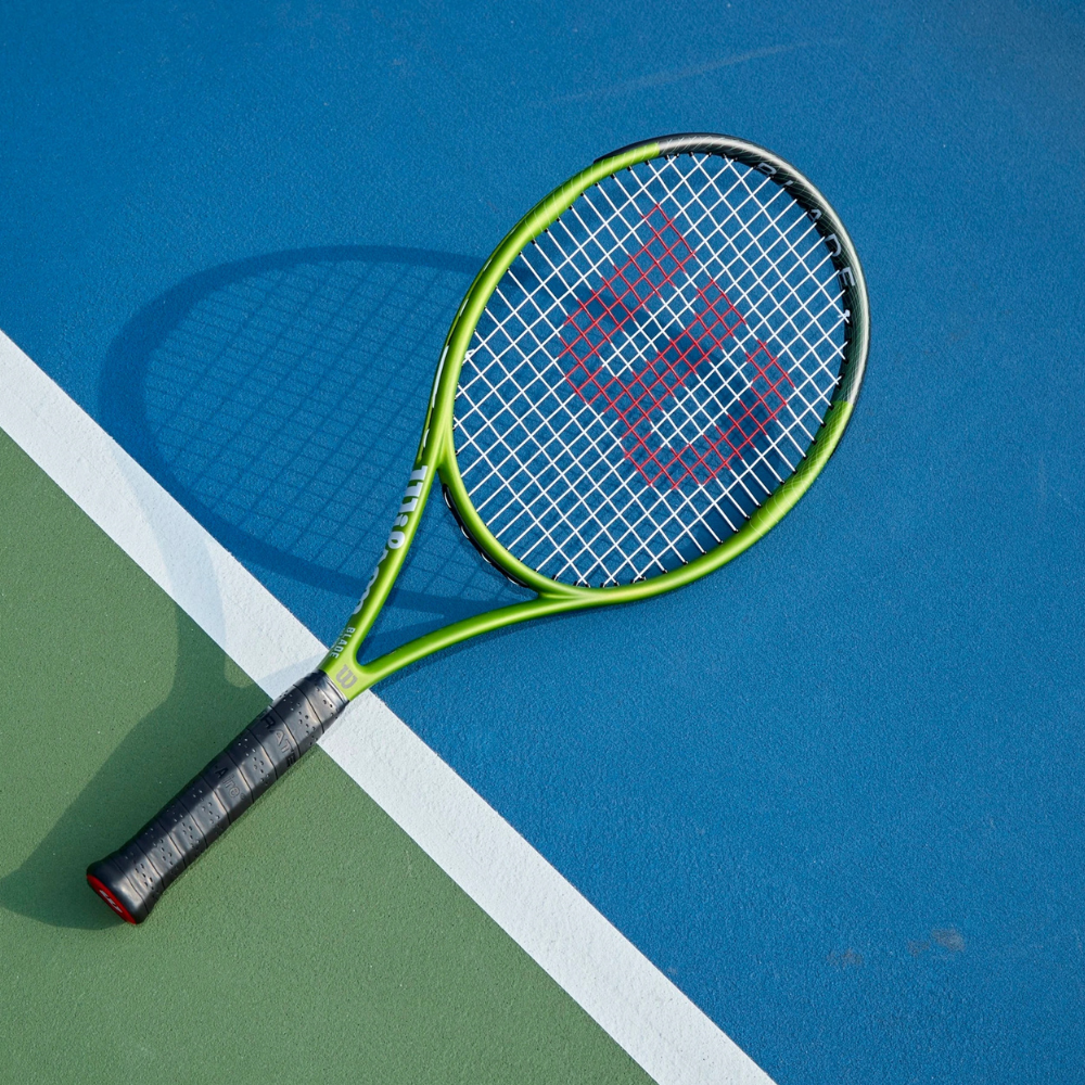 Vợt Tennis Wilson Blade Feel RXT 105 RKT WR117610U