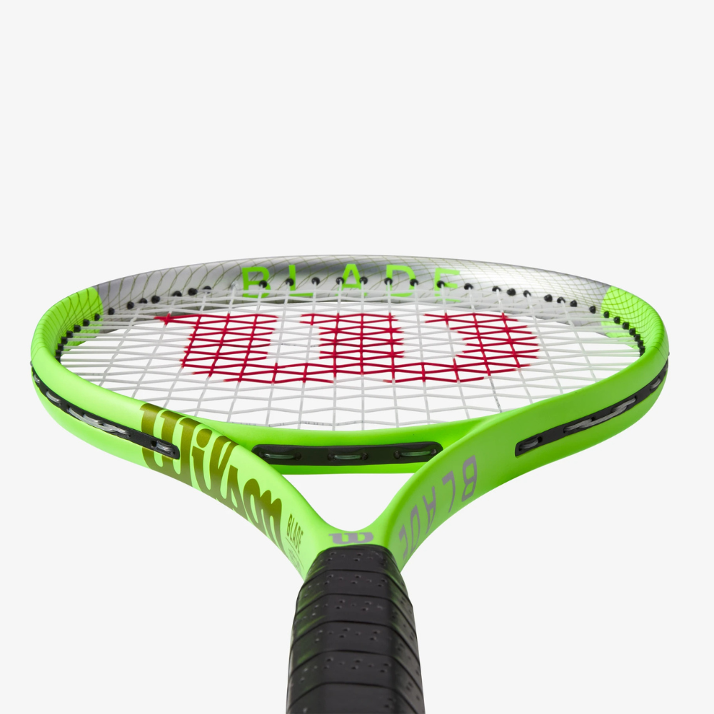 Vợt Tennis Wilson Blade Feel RXT 105 RKT WR117610U