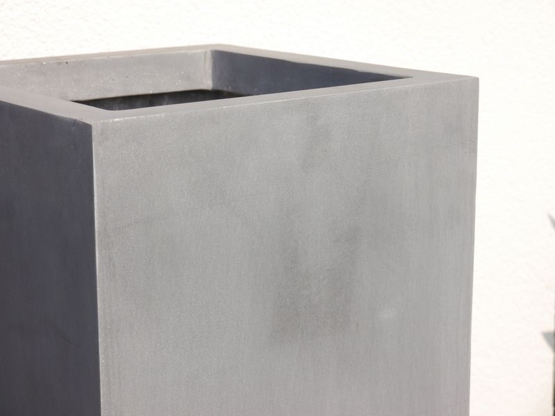 CHẬU CÂY TRỤ CAO