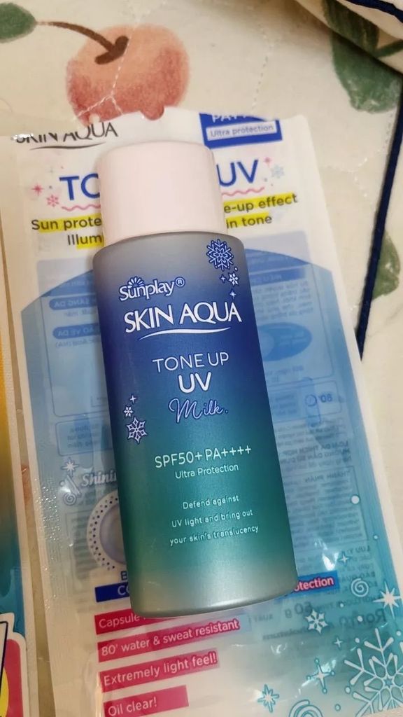 Sữa chống nắng Sunplay Skin Aqua tone up UV Blue 50g