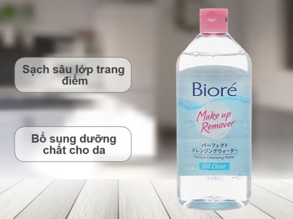Nước Tẩy Trang Biore Perfect Cleansing Water Oil Clear