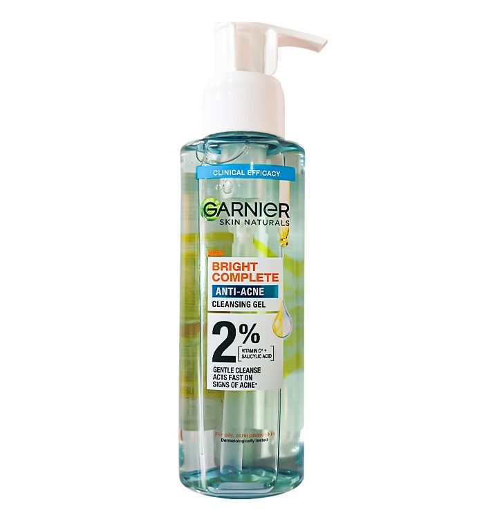 Sữa Rửa Mặt 3 Trong 1 Giảm Mụn, Dưỡng Sáng Da Garnier Bright Complete 3-in-1