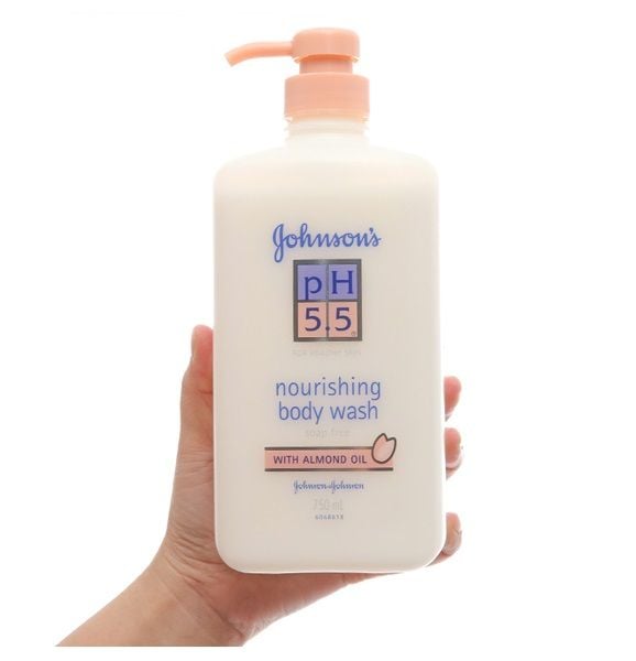 Sữa Tắm Johnson's Adult pH 5.5 Cho Người Lớn 750ml