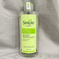 Nước hoa hồng Simple Kind to Skin Soothing Facial Toner 200ml