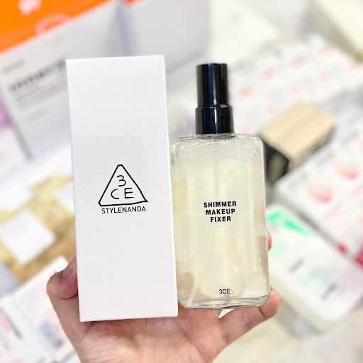 Xịt khoá nền makeup fixer 3CE stylenanda có nhũ 95ml
