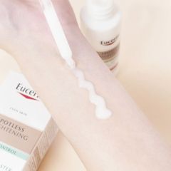 Serum Eucerin Spotless Brightening Crystal Booster 30ml