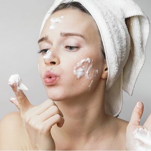 Sữa Rửa Mặt Tạo Bọt & Se Khít Lỗ Chân Lông La Roche-Posay Effaclar Deep Cleansing Foaming Cream 125ml