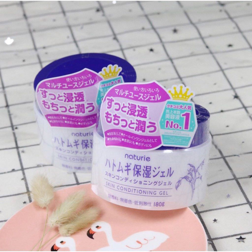 Kem Dưỡng Ẩm Da Naturie Hạt Ý Dĩ 180gr