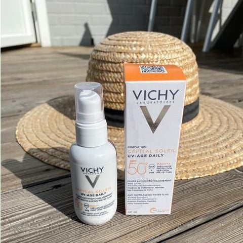 Gel Chống Nắng Vichy Bảo Vệ Da, Ngừa Thâm Nám Capital Soleil UV Age Daily SPF50 50ml