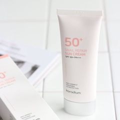 Kem Chống Nắng Karadium Snail Repair Sun Cream SPF 50+ PA+++ 70ml