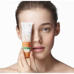 Kem chống nắng cho da dầu mụn Vichy Capital Soleil Mattifying 3-In-1 SPF 50