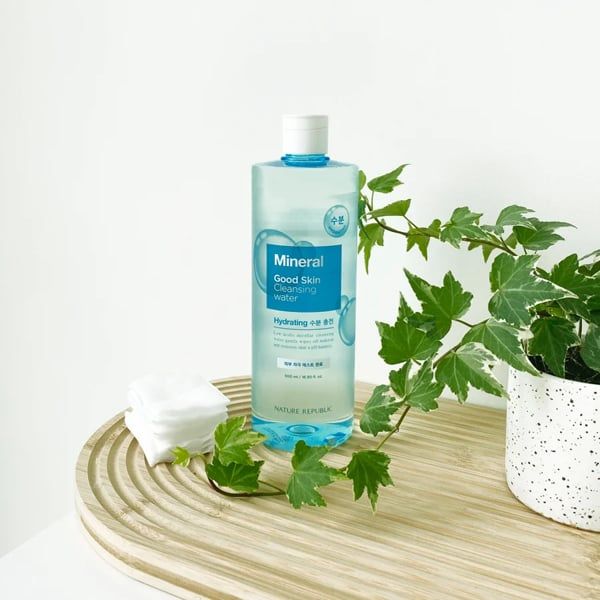 Nước tẩy trang Nature Republic Good Skin Cleansing Water 500ml
