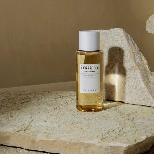Nước hoa hồng Skin1004 Madagasca Centella