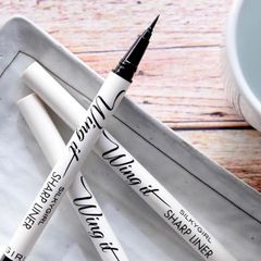 Kẻ Mắt Nước Silkygirl Wing It Sharp Liner 0.5g