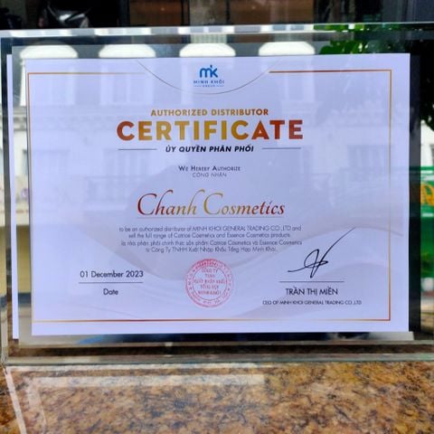 Kem nền Catrice All Matt 18h