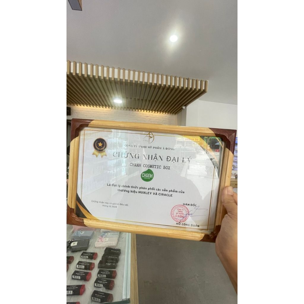 Tẩy da chết Huxley Secret Of Sahara Scrub