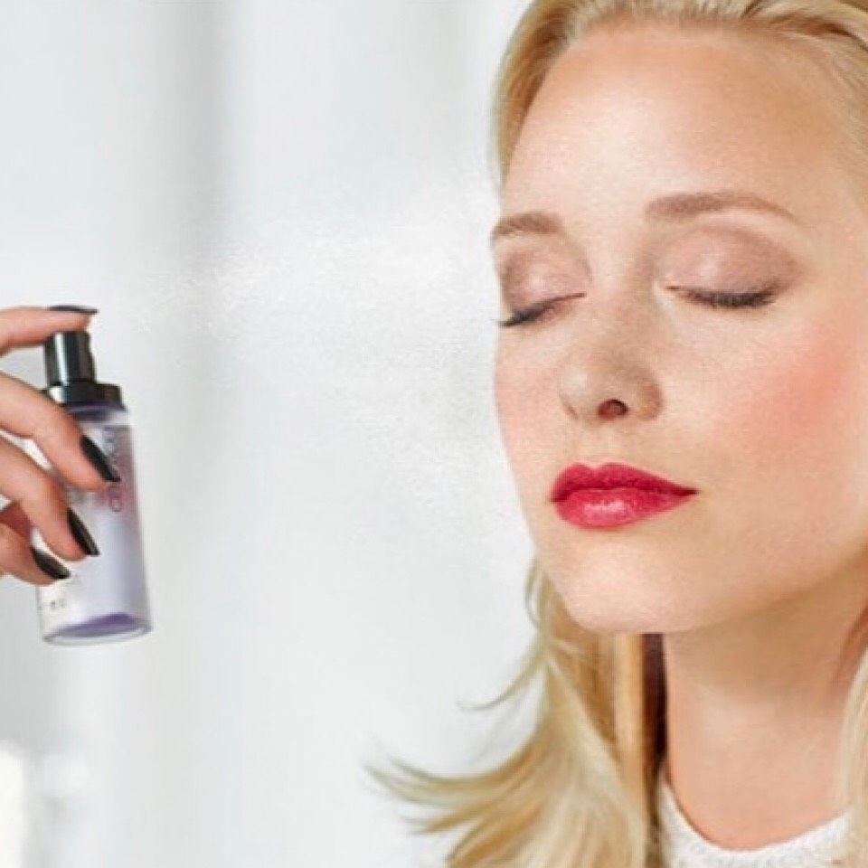Xịt Khoáng Khóa Nền Giữ Lớp Makeup CATRICE Fixing Spray 50ml