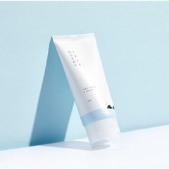 Sữa rửa mặt Round Lab Dokdo Cleanser 150ml