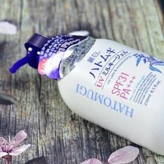 Sữa Dưỡng Thể Chống Nắng HATOMUGI UV Care & Moisturizing SPF31 PA+++ 250ml