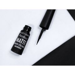 Kẻ Mắt Nước SilkyGirl Perfect Matte Liquid Eyeliner Waterproof