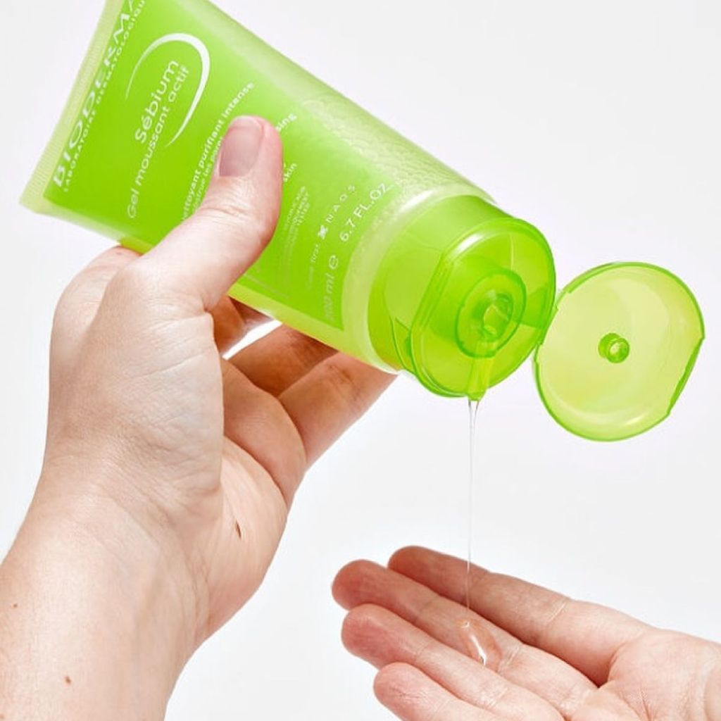 Gel Rửa Mặt Bioderma Sébium Gel Moussant Actif Làm Sạch Sâu, Giảm Mụn 200ml