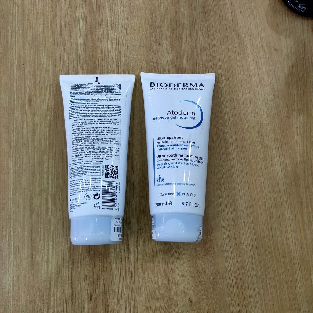 Gel Rửa Mặt cho da khô Bioderma Atoderm Intensive Gel Moussant 200ml