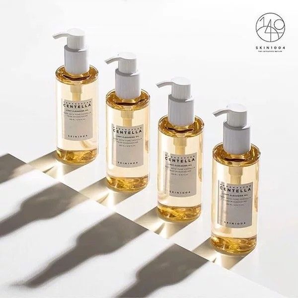 Dầu tẩy trang chiết xuất rau má Skin1004 madagascar centella light 200ml