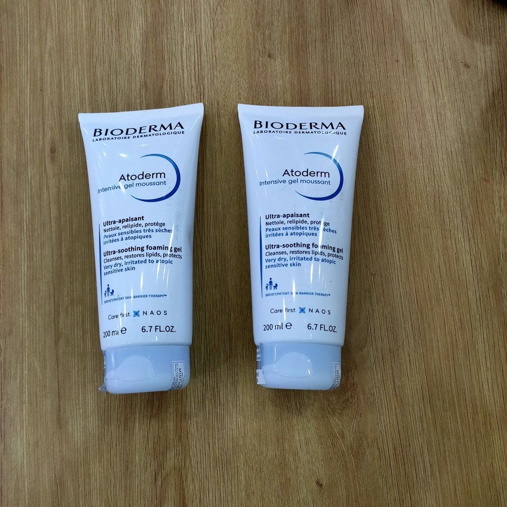 Gel Rửa Mặt cho da khô Bioderma Atoderm Intensive Gel Moussant 200ml