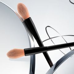 VACOSI TAPERED HIGHLIGHTER BRUSH M26 CỌ HIGHLIGHT